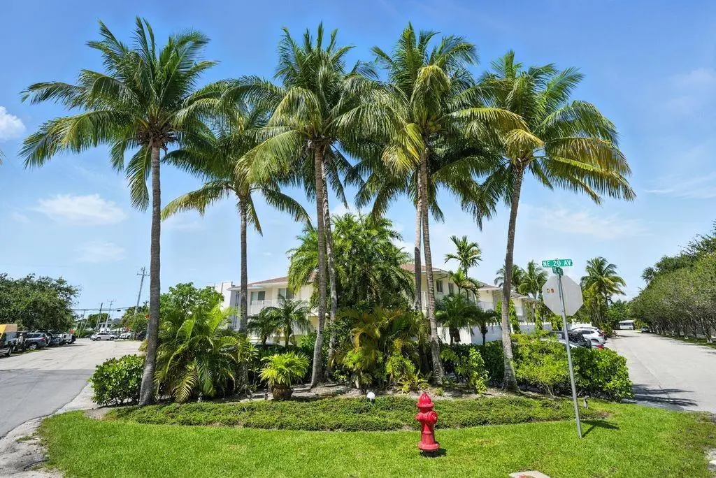 Fort Lauderdale, FL 33308,1892 NE 46th St #B4