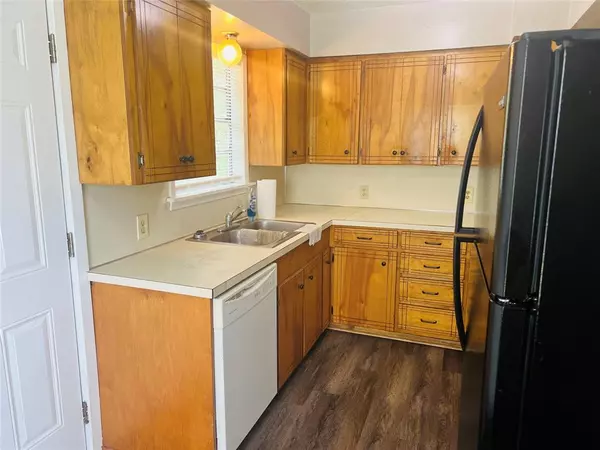 Terrell, TX 75160,606 Warren Street