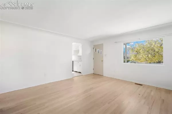 Colorado Springs, CO 80904,135 Helena LN