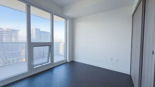 Toronto C15, ON M2K 0H2,95 McMahon DR #1711