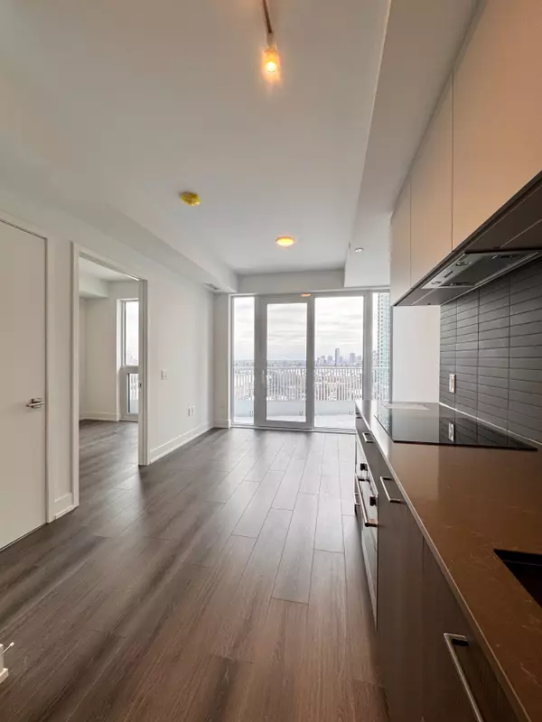 36 Olive AVE #810, Toronto C14, ON M2N 0M4