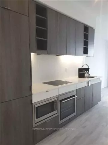 Toronto C10, ON M4P 1Y5,101 Erskine AVE #2214