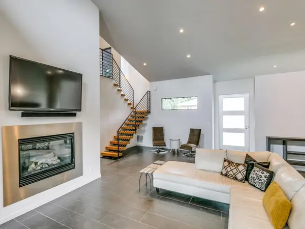 Dallas, TX 75208,919 Knott Place