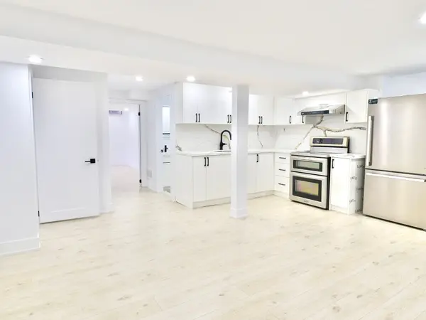 Whitby, ON L1N 7Z2,19 Rice DR