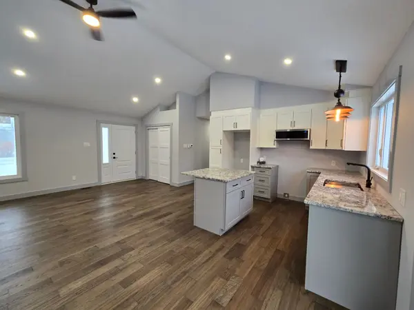 Montague, ON K7A 4S6,7367 Roger Stevens DR