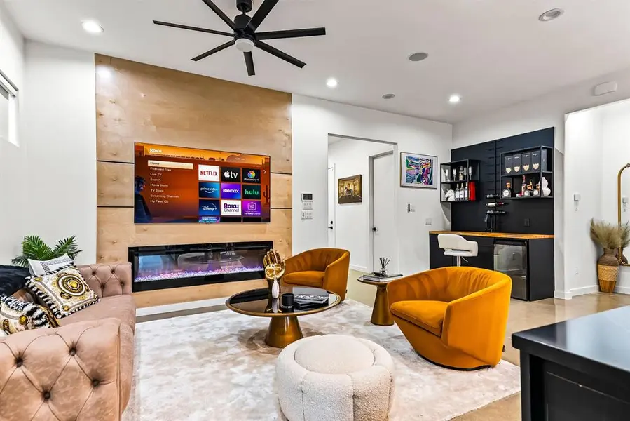 1211 Bonnie View Road, Dallas, TX 75203