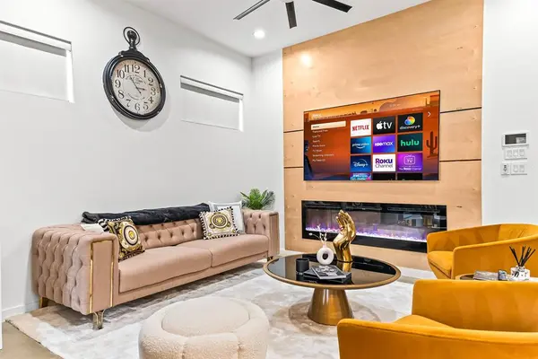 Dallas, TX 75203,1211 Bonnie View Road