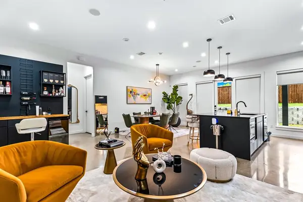 Dallas, TX 75203,1211 Bonnie View Road