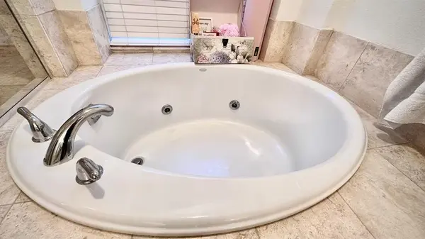 Irving, TX 75063,1237 Tioga Drive