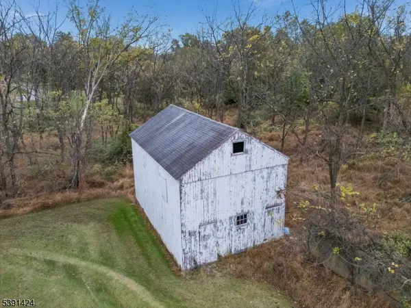 Raritan Twp., NJ 08822,33 Sergeantsville Rd