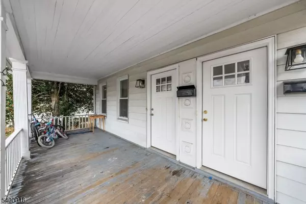 Morristown Town, NJ 07960,11 Hazel St