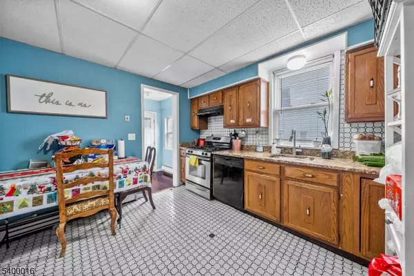 Morristown Town, NJ 07960,11 Hazel St