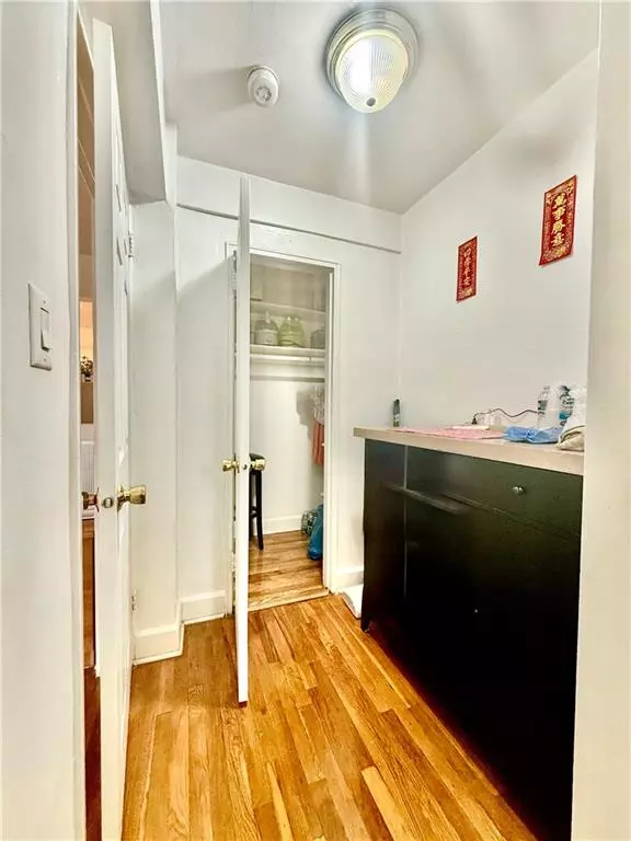 Brooklyn, NY 11229,3165 Nostrand AVE #1N