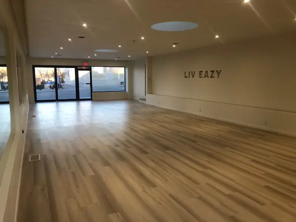 Toronto E03, ON M4B 2V5,1517 O Connor DR