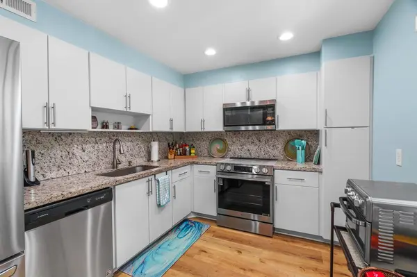 Pompano Beach, FL 33069,4009 N Cypress Dr #104