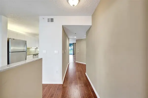 Tamarac, FL 33321,9563 Weldon Cir #D212