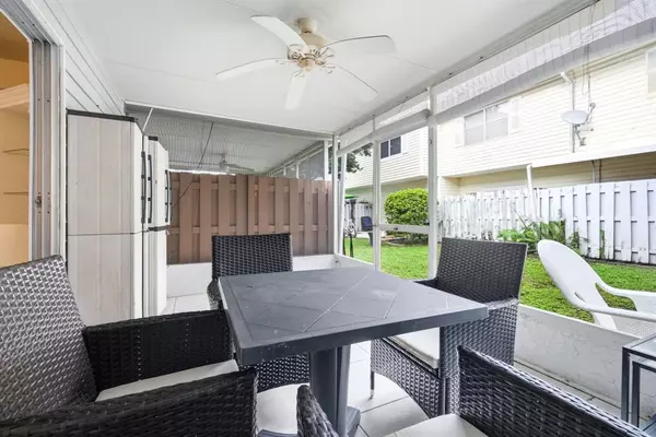 Pompano Beach, FL 33062,2683 NE 15th ST