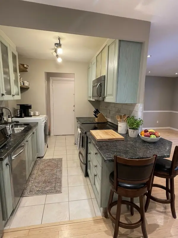 Toronto W04, ON M6M 2N2,50 Gulliver RD #508