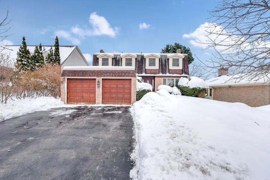 9 Bucks Green RD, Markham, ON L3T 4G1