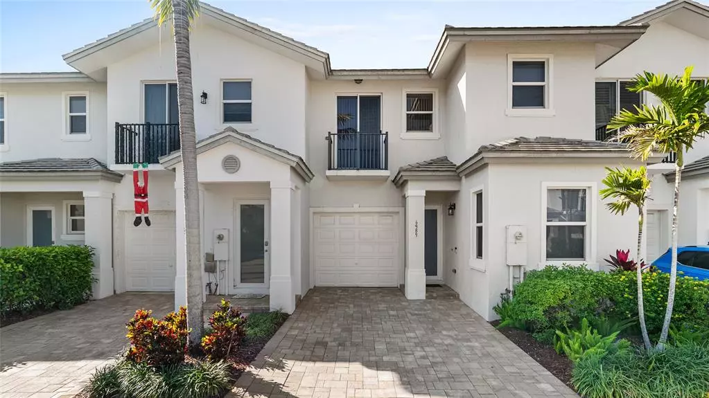 Coconut Creek, FL 33073,6989 PINES CIRCLE