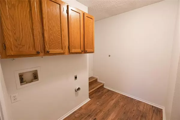 Fort Worth, TX 76107,1912 Dorothy Lane #1914