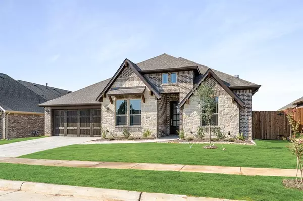 Burleson, TX 76028,305 Aurora Hills Trail