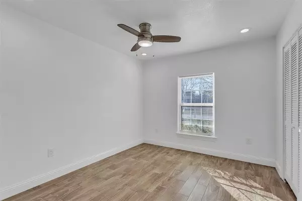 Dallas, TX 75217,8115 Goldfield