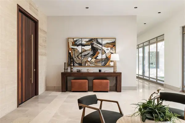 Dallas, TX 75229,10920 Strait Lane