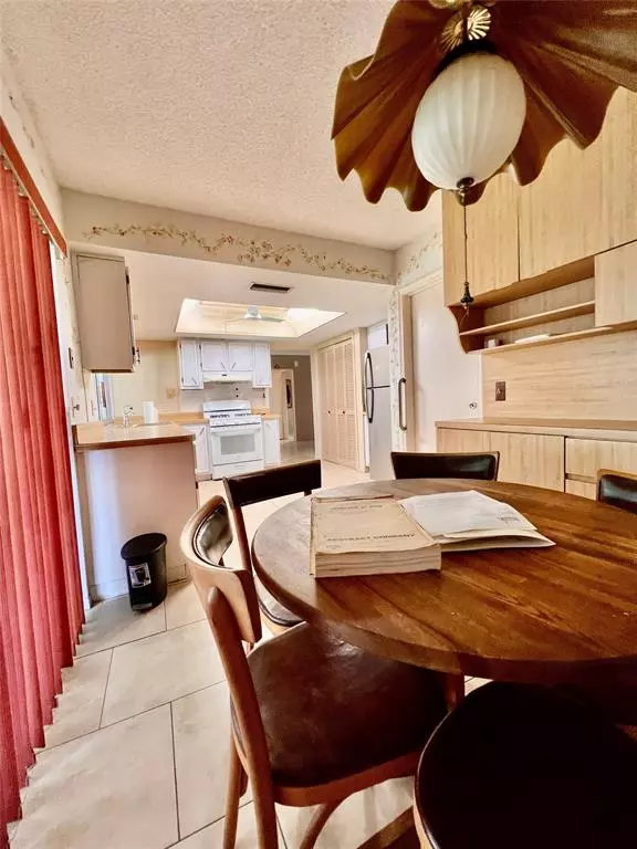 Sunrise, FL 33322,2640 N Pine Island Rd