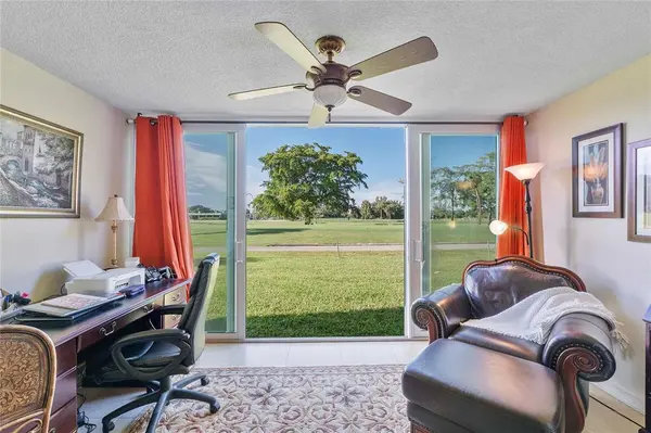 Margate, FL 33063,7684 NW 18th St #102