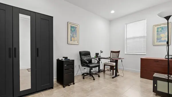 Coconut Creek, FL 33073,6989 PINES CIRCLE