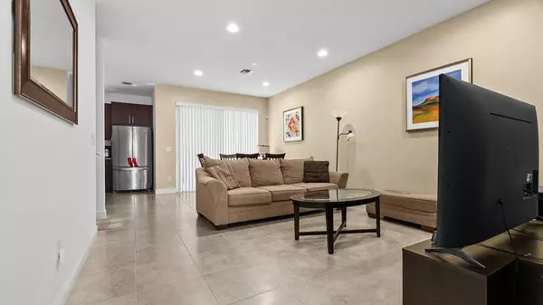 Coconut Creek, FL 33073,6989 PINES CIRCLE