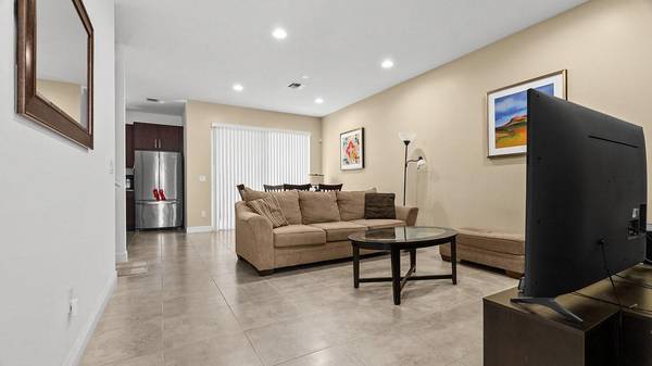 Coconut Creek, FL 33073,6989 PINES CIRCLE