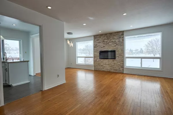 Barrie, ON L4N 2Z6,326 Little AVE