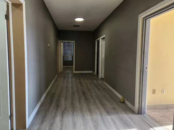 Mississauga, ON L5S 1J5,1775 Drew RD