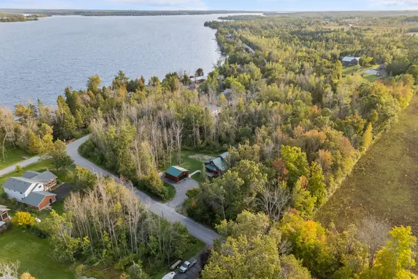 Kawartha Lakes, ON K0M 1N0,36 Stinson's Bay RD