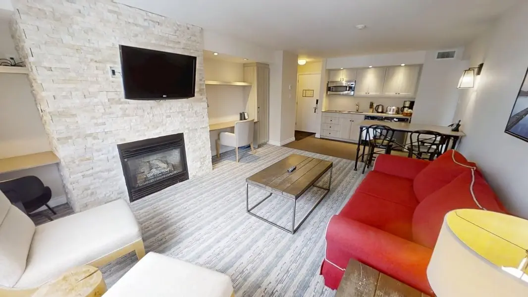 1235 Deerhurst DR #52-305, Huntsville, ON P1H 2E8