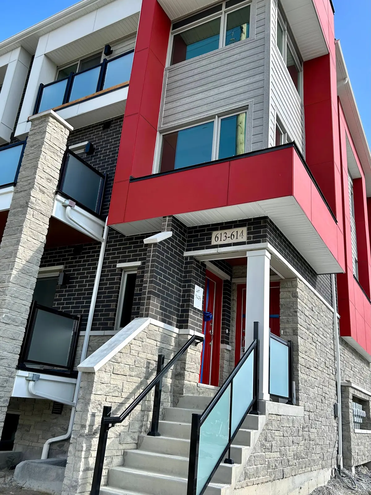 Pickering, ON L1X 0L1,1034 Reflection PL #614