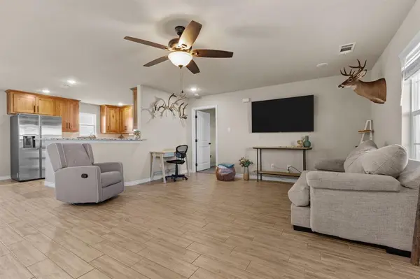 509 Pecan Tree Court, Poolville, TX 76487