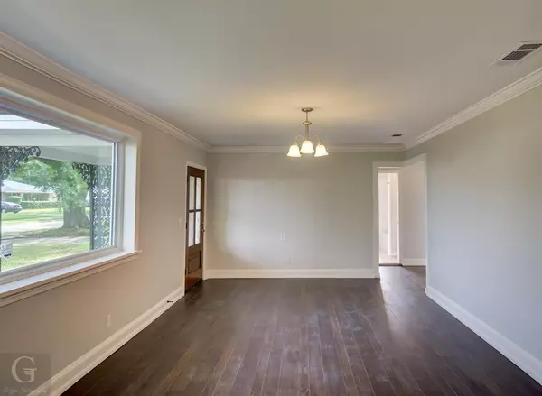 Shreveport, LA 71105,245 Stuart Avenue