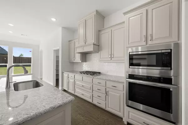 Waxahachie, TX 75165,220 Pine Leaf Trail