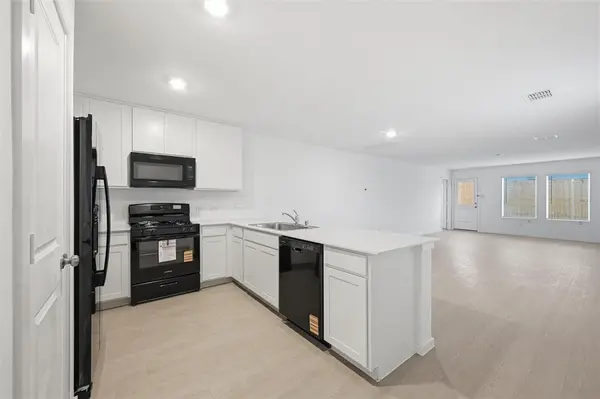 Princeton, TX 75407,1037 Raintree Road