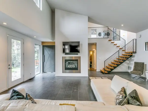 Dallas, TX 75208,919 Knott Place