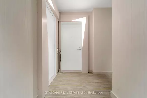 Toronto C01, ON M6K 1A2,30 Ordnance ST E #2504