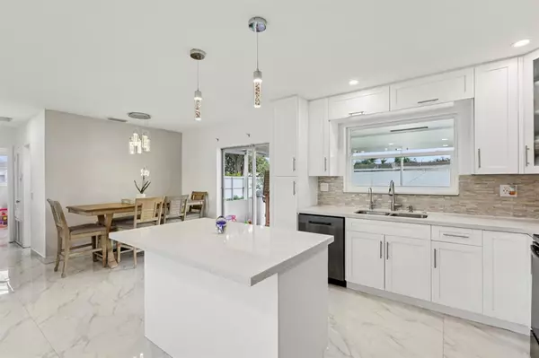 Pembroke Pines, FL 33024,8700 NW 11th St