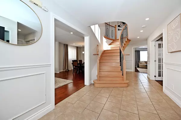 Innisfil, ON L9S 1W9,1128 Corrie ST