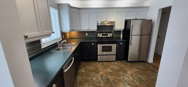 Barrie, ON L4M 5B1,56 Springdale DR ##MAIN