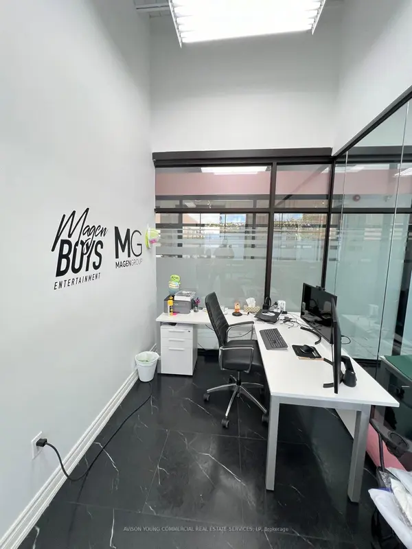 Toronto W04, ON M6B 1V9,106-108 Tycos DR #3