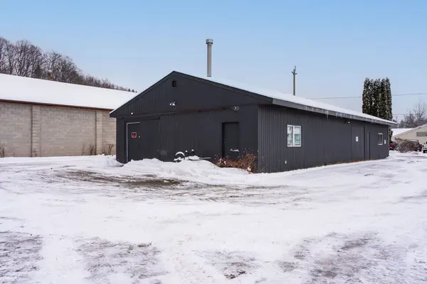 Bracebridge, ON P1L 1C1,10 Armstrong ST