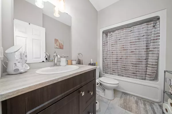 Prince Edward County, ON K0K 2T0,27 Dayton CT